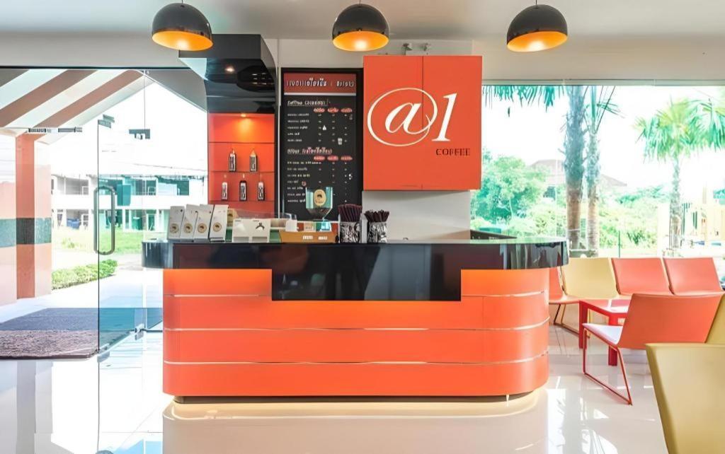 At One Hotel Chiangrai Τσιανγκ Ράϊ Εξωτερικό φωτογραφία